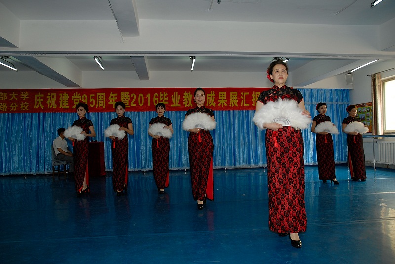 说明: http://192.168.4.2/upload_files/article/48/10_1467598629_8226318.jpg